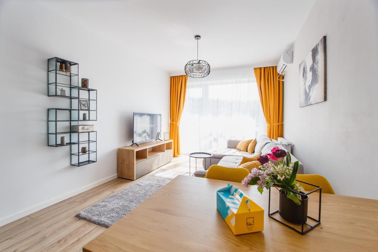 Gorgeous Home At Prima Universitatii 오라데아 외부 사진